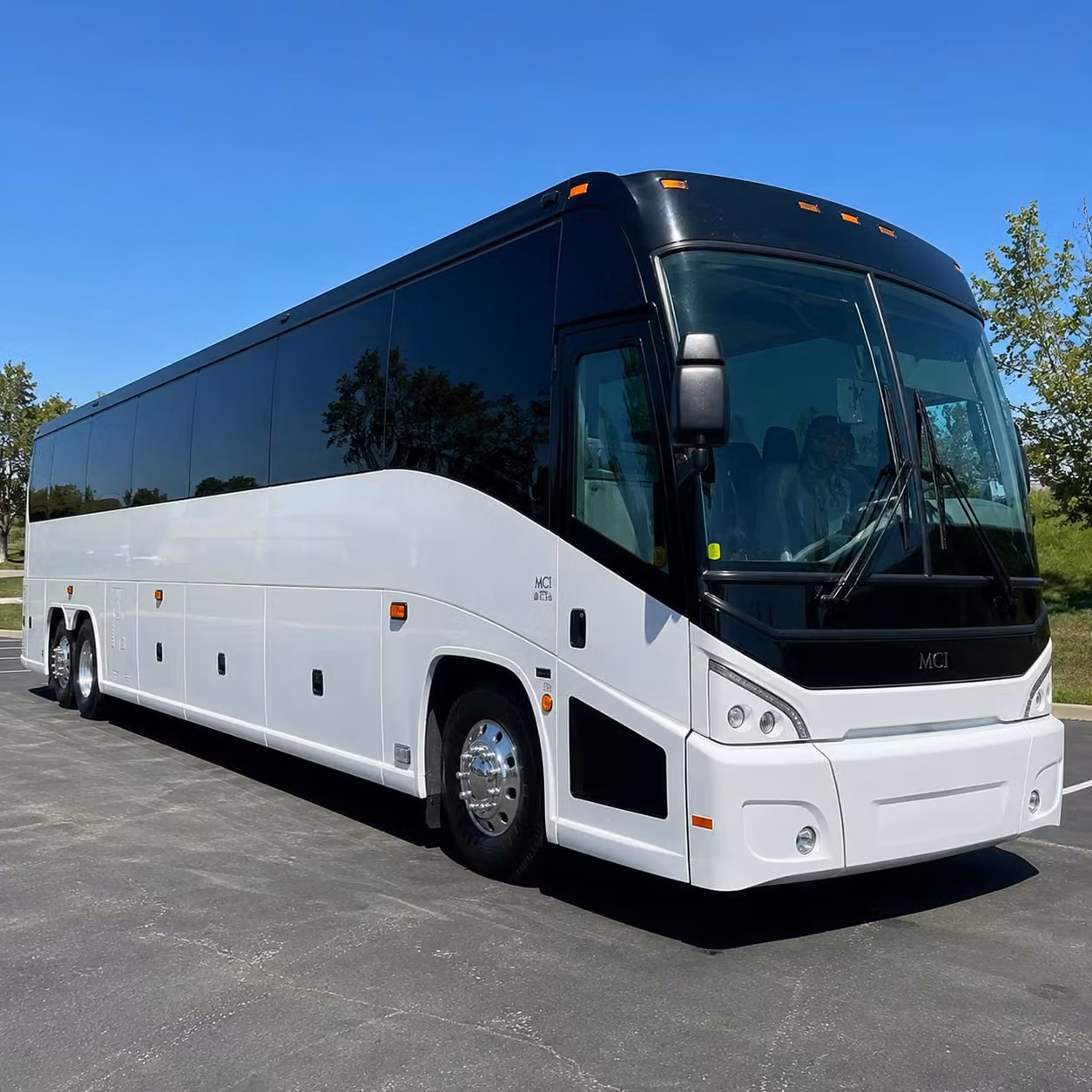 charter bus rentals for large pflugerville prom groups
