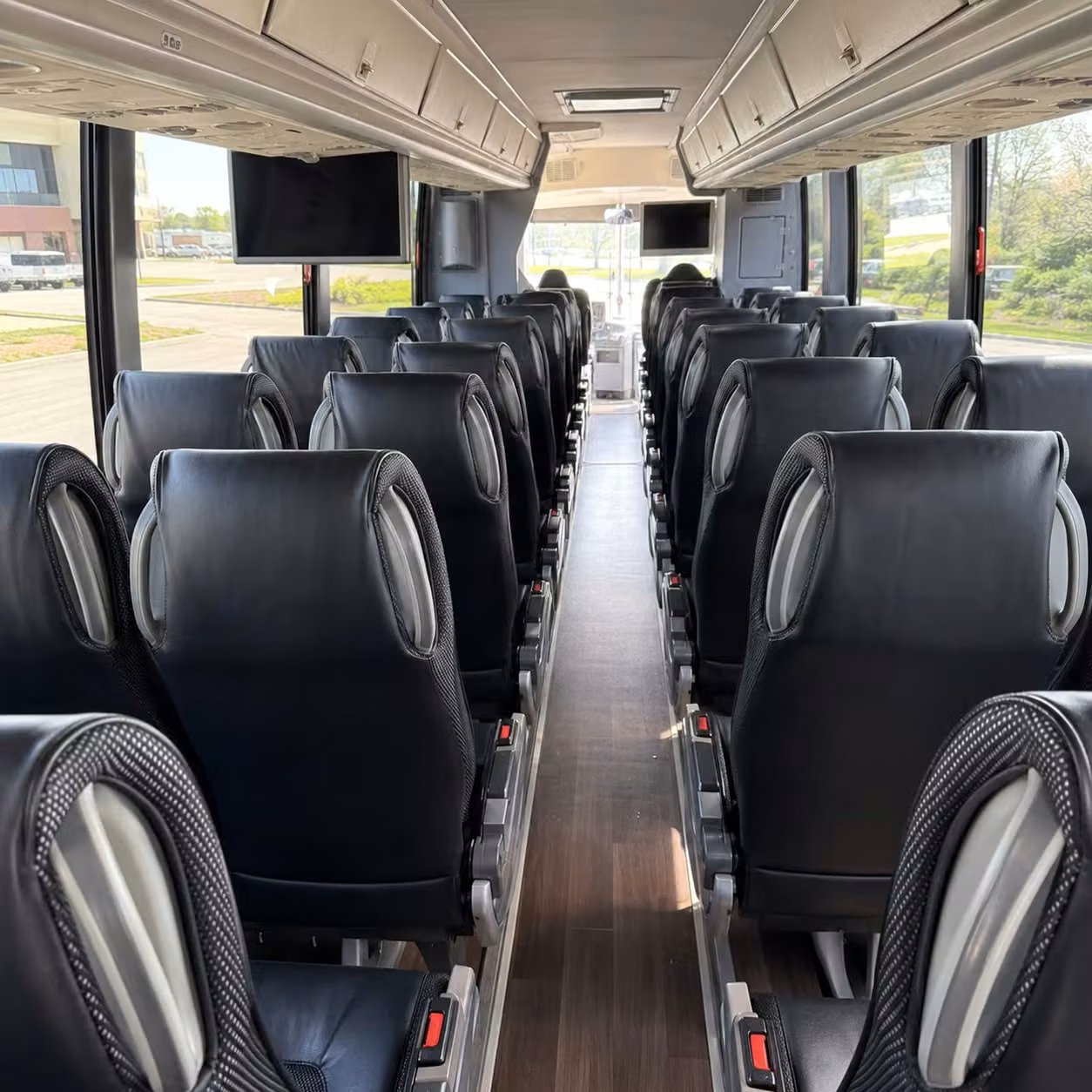 get a charter bus for government agency conferences and training events in pflugerville